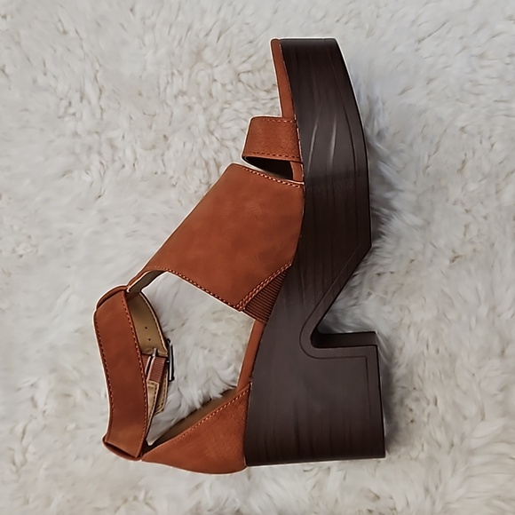 Wonderly Emilia Platform Sandals Burnt Orange Size 6 NWB - Picture 5 of 16